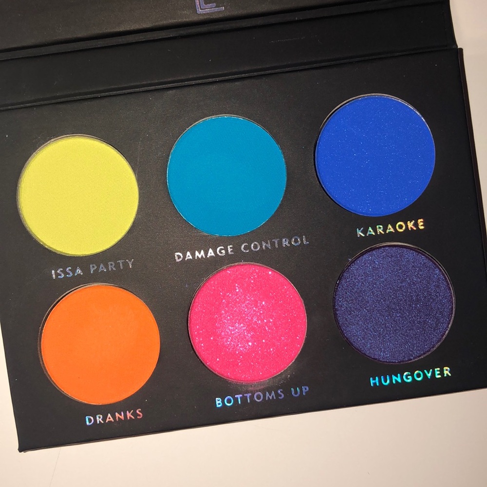 Laura Lee eyeshadow palette